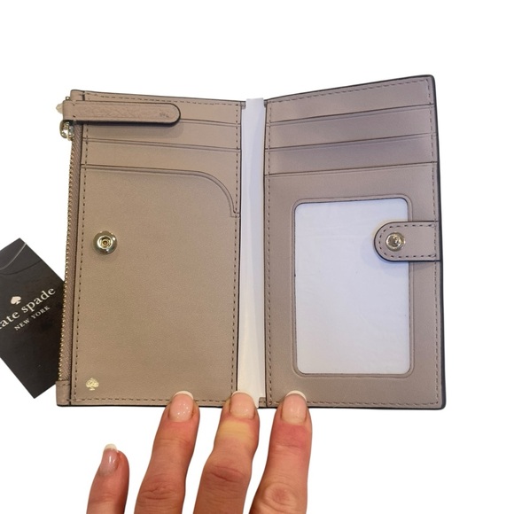 Kate Spade Jackson Small Bifold Pebbled Leather Wallet in Muted Taupe NWT - Picture 6 of 10